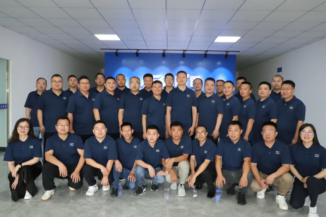 聚焦市場(chǎng)，渠道賦能 |《2023年龍勝管半年度總結(jié)會(huì)議》圓滿舉辦！